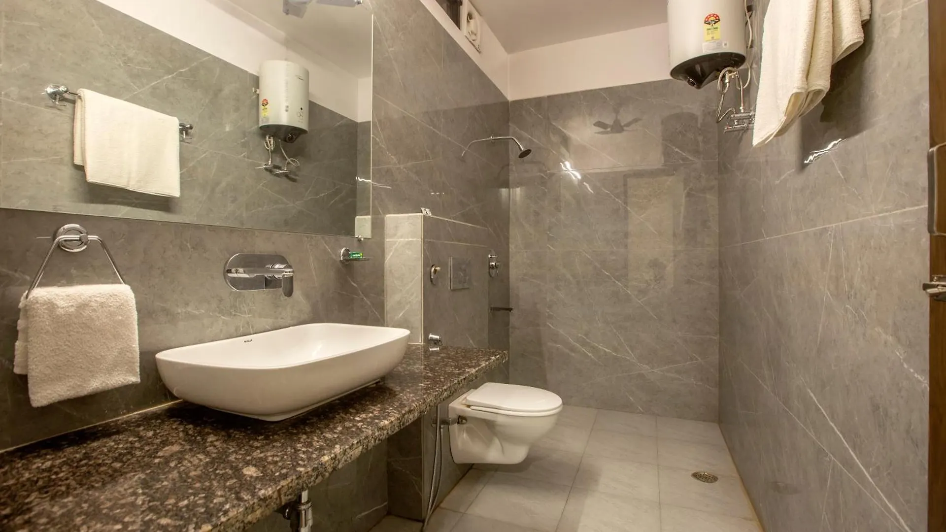 Hotel Green Lotus Sai International Delhi