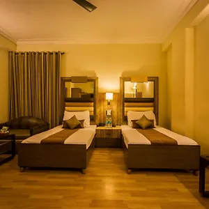 The Suncourt Yatri Отель