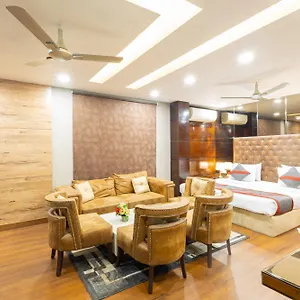 Gold Souk - Karol Bagh Отель